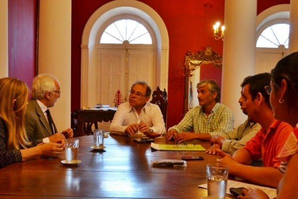 El intendente Tassano recibió a miembros del Consejo Profesional de la Ingeniería Agronómica