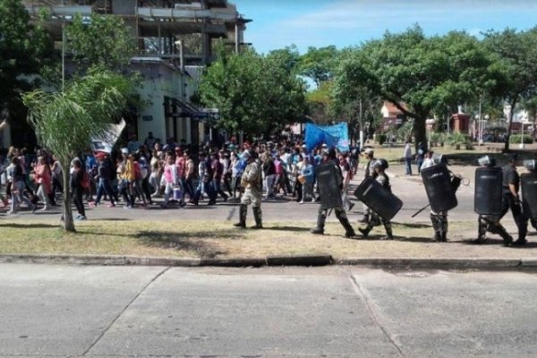 Fuerte protesta en Corrientes contra las reformas del Gobierno