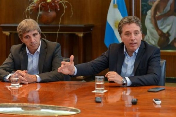 Dujovne: no pensamos que el cambio de las metas se traslade a precios