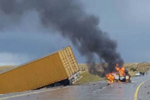 Murieron cinco argentinos en un accidente en una ruta de Chile