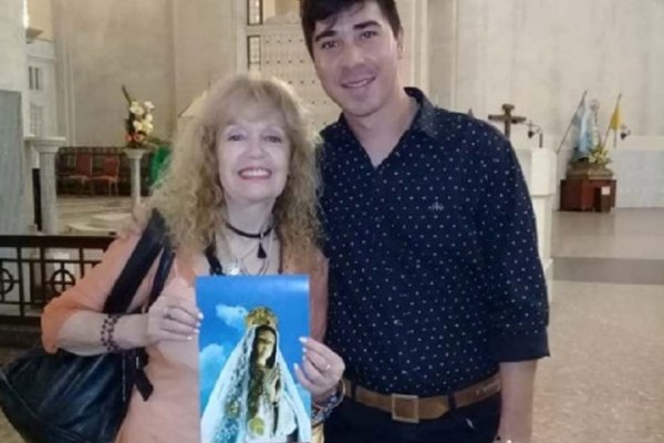 María Ofelia visitó Itatí después de su presentación en el Festival Nacional del Chamamé