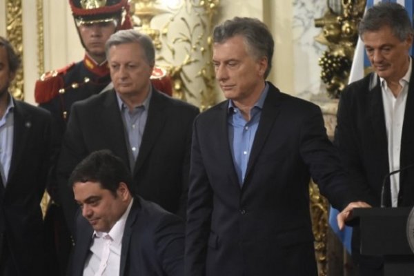 Por el escándalo Triaca, Macri evalúa nombres para reemplazarlo