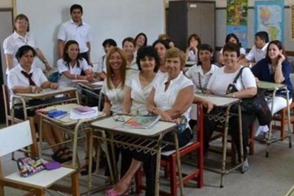 Corrientes, entre los cinco distritos con los sueldos docentes más bajos del país