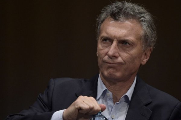 Nueva encuesta muestra que la imagen de Macri cayó 14 puntos tras las elecciones