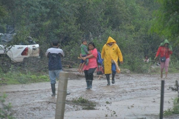 Más de 3500 personas quedaron aisladas por la crecida del río Pilcomayo