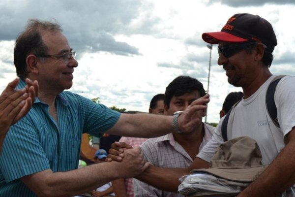 Tassano entregó uniformes y herramientas al personal de mantenimiento de playas