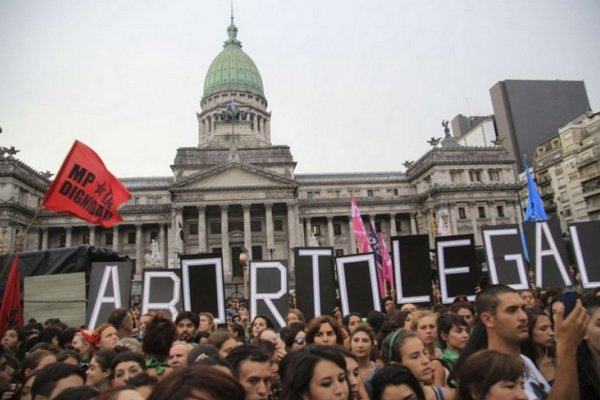 El Gobierno habilita la discusión sobre el aborto en el Congreso