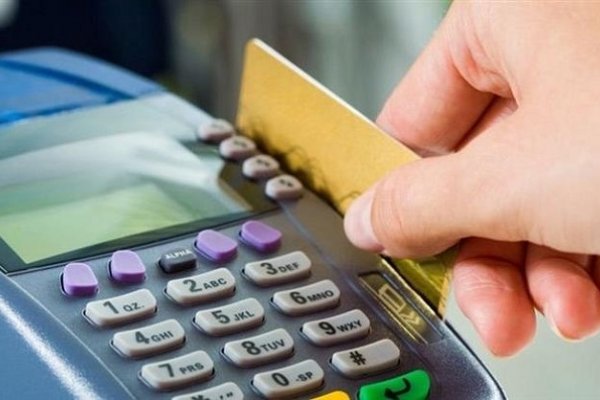 Las ventas con tarjetas de crédito y débito crecieron 6,3% y 10% en enero