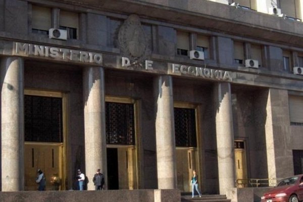 Estiman que este año el déficit financiero superará el rojo de 2015