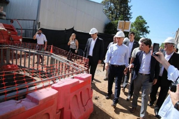 Macri y Valdés recorrieron obras pluviales en Bella Vista