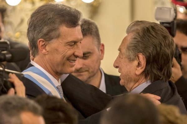 La familia Macri busca ganar una demanda al Estado por la deuda del Correo