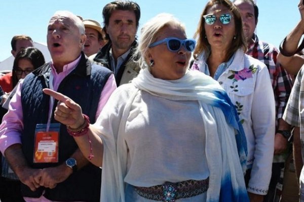 Carrió pidió por la reelección de Macri y defendió a Etchevehere