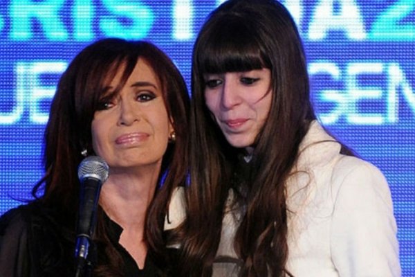 Florencia Kirchner: Tuvimos una presidenta mujer sumamente agredida