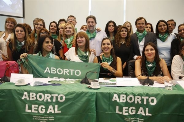 Aborto: comenzó en Diputados el debate por la despenalización