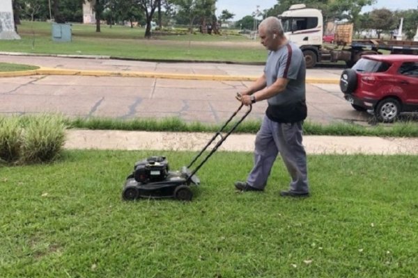 Indignado por una foto, Eduardo Tassano activaría denuncias contra Fabián Ríos