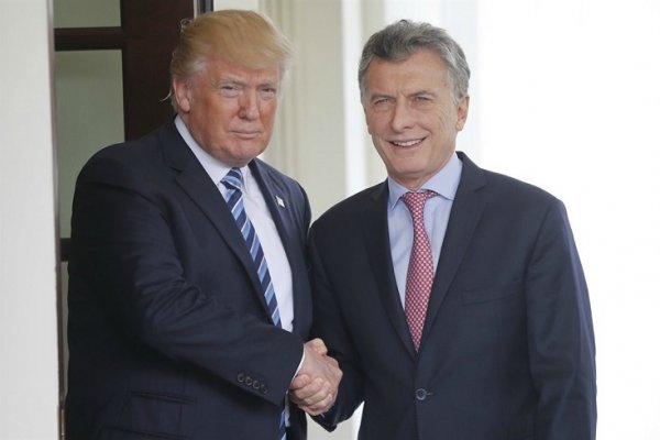 Macri se reunirá a solas con Donald Trump en Lima