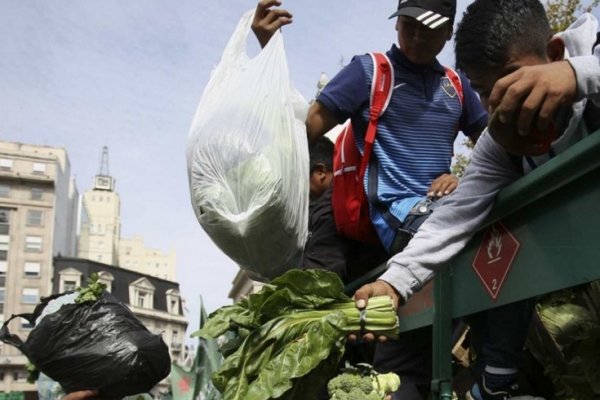 Verdurazo y acampe de los ruralistas frente al Congreso