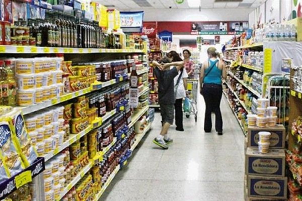 El consumo masivo registró su segunda caída anual consecutiva