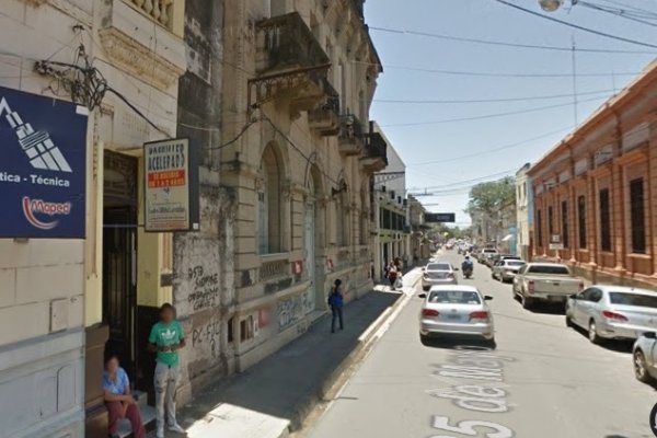 Un herido y un detenido en una pelea entre estudiantes en el centro de Corrientes