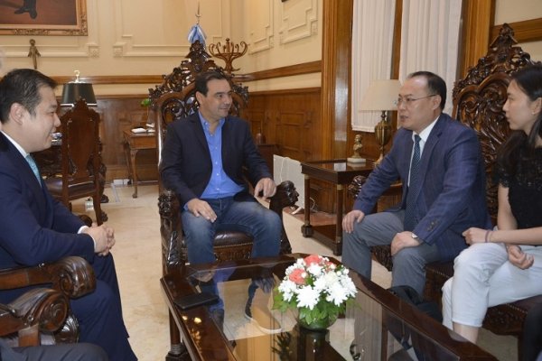 Valdés se reunió con empresarios chinos interesados en generar inversiones en Corrientes