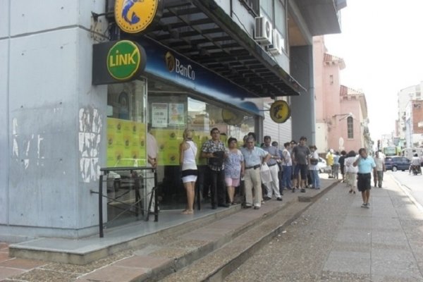 Corrientes: la inflación en servicios ya consumió la suba salarial del 10% que dio la Provincia