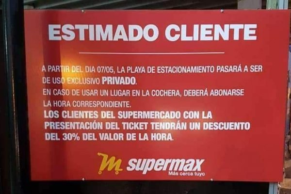 Ahora también cobran estacionamiento privado en supermercados