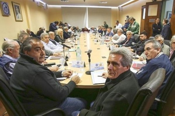 Tras allanamiento a Camioneros, la CGT acusó al Gobierno de intentar amedrentar a los sindicatos