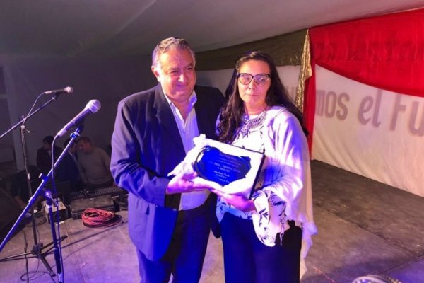 Reconocimiento a la primera mujer que preside un club deportivo en Santa Lucía