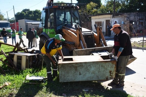 Acciones conjuntas contra el dengue en los barrios Celia y Villa Garcia