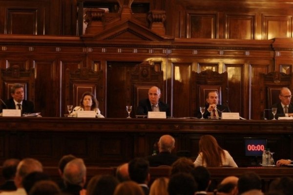 Unos 150.000 jubilados, pendientes de una decisión clave de la Corte Suprema