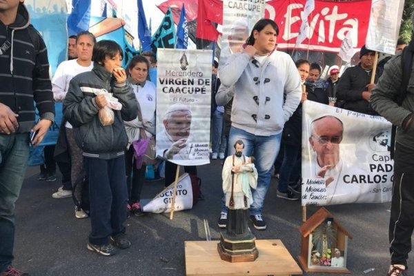 Marcha Federal: Las columnas avanzan hacia Plaza de Mayo y esperan a 200 mil personas