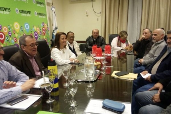 Corrientes: Gremios docentes comenzaron la ronda de diálogo con la ministra de Educación