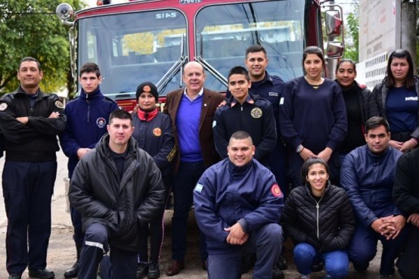 Canteros: Todos los días los bomberos exponen su vida en cada acción