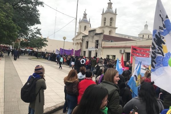 La marcha de mujeres mostró fuerza en Corrientes