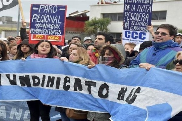 Pesquero desaparecido: familiares de los tripulantes marcharon en Mar del Plata