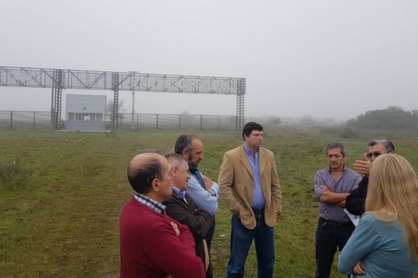 Coordinan obras para el parque industrial de Santa Catalina