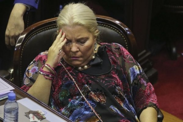 Para Carrió, el acuerdo con el FMI es un seguro para evitar un golpe civil