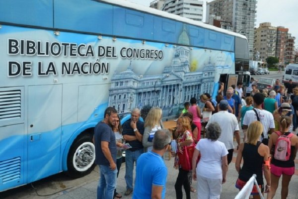 La Biblioteca del Congreso de la Nación llega a Corrientes para la Feria Provincial del Libro