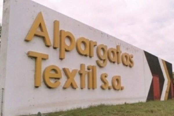 Bella Vista: Textiles adhieren al paro nacional con marcha en repudio a los despidos