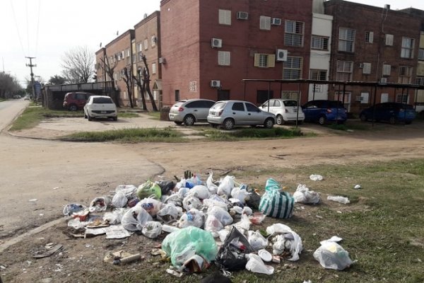 Vecinos denuncian la proliferación de minibasurales en distintos barrios de Corrientes