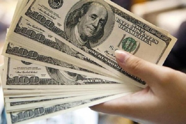 El dólar empezó la semana con una baja de 58 centavos y cerró a $29,08