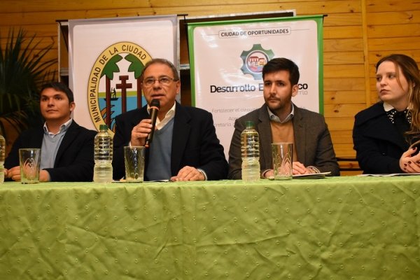 Lanzan programa económico para fortalecer comercios de la ciudad