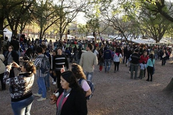 Resistencia comienza a vivir la Bienal de Esculturas