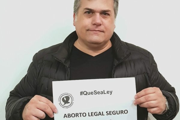 Félix Pacayut se sumó a la campaña a favor del aborto legal