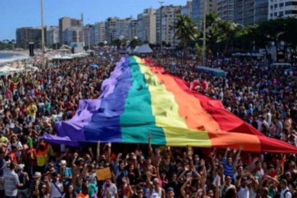 Cuba podría abrir un nuevo camino al matrimonio homosexual