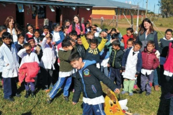 Avanza el programa provincial de arbolado urbano y recuperación de espacios públicos en Corrientes