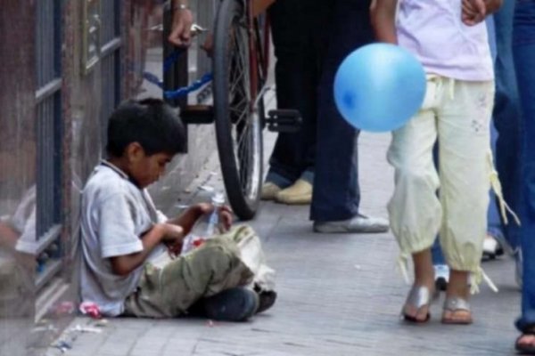 Según la UCA, hay 8 millones de chicos pobres en el país