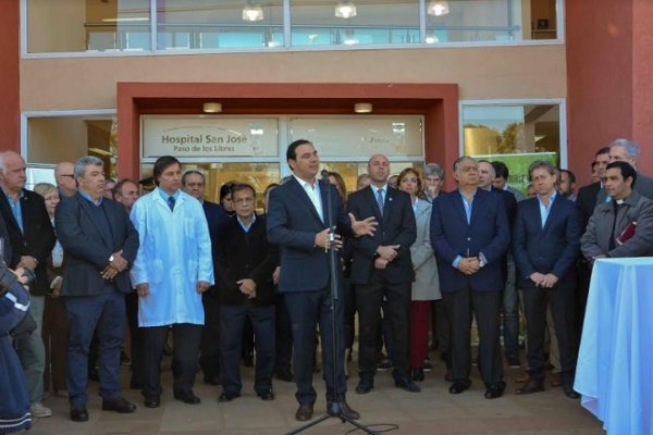 Valdés encabezó la inauguración de la Terapia Intensiva del hospital de Libres