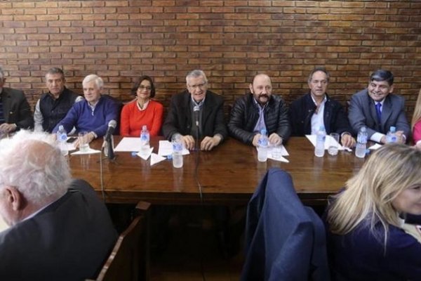 El PJ Nacional cerró filas detrás de Cristina y criticó los 