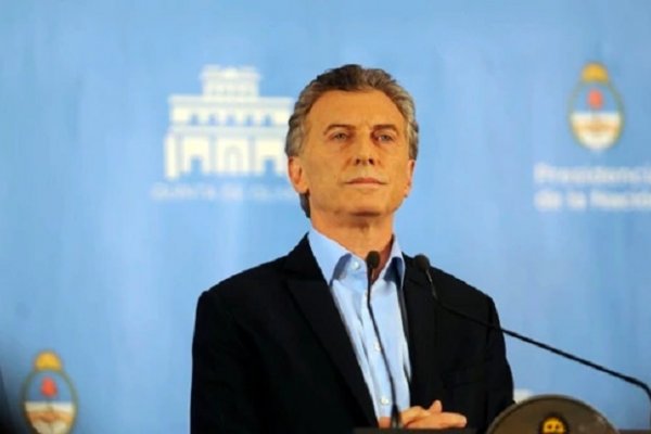 Macri recorta ministerios e invita a Prat Gay y Melconian al gabinete